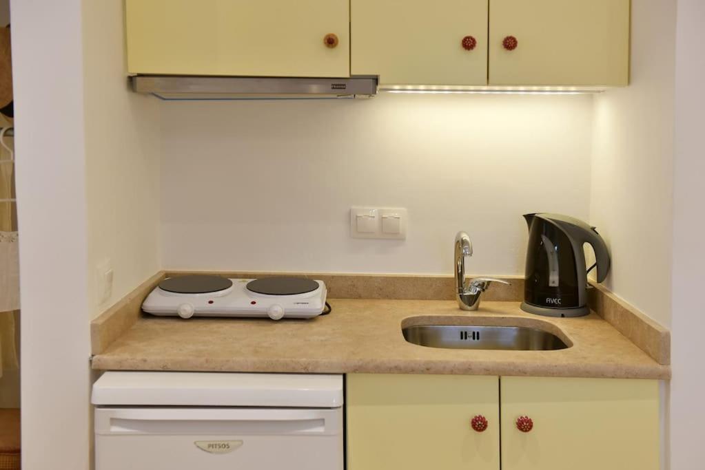 Sterna Apartment Hydra  Bagian luar foto