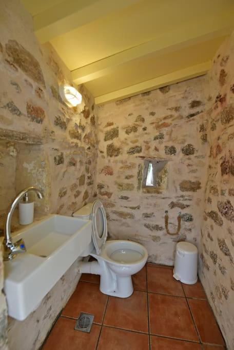 Sterna Apartment Hydra  Bagian luar foto