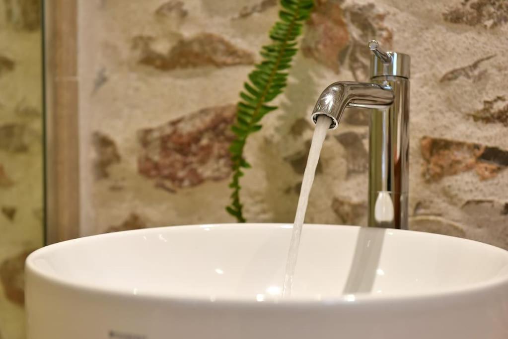 Sterna Apartment Hydra  Bagian luar foto