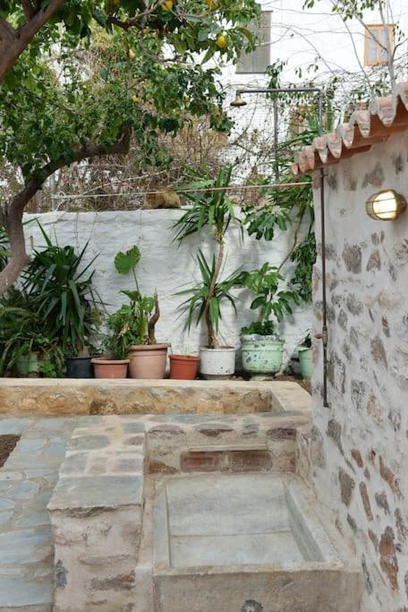 Sterna Apartment Hydra  Bagian luar foto
